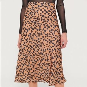 NWOT UO Rowan satin midi slip skirt